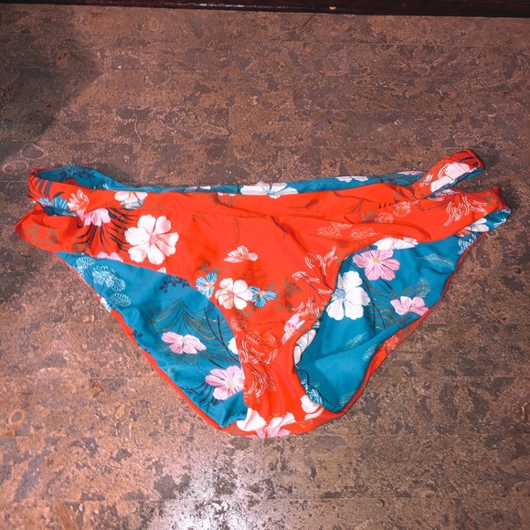 reversible O’neill bottoms - Picture 2 of 3